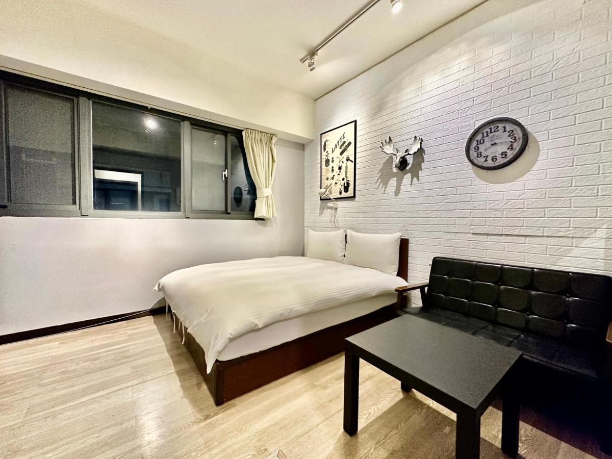 御旅 Inn Taichung Exteriör bild