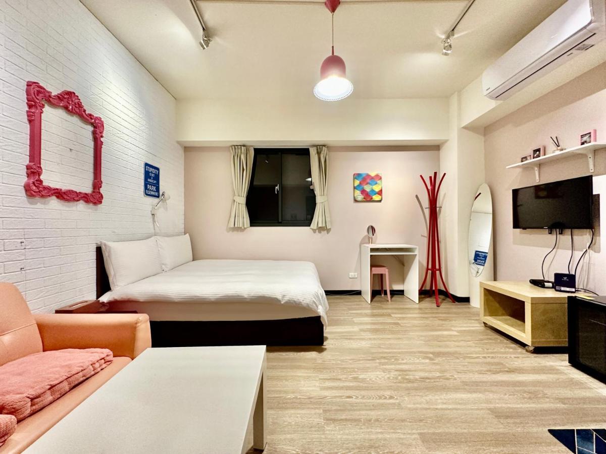御旅 Inn Taichung Exteriör bild