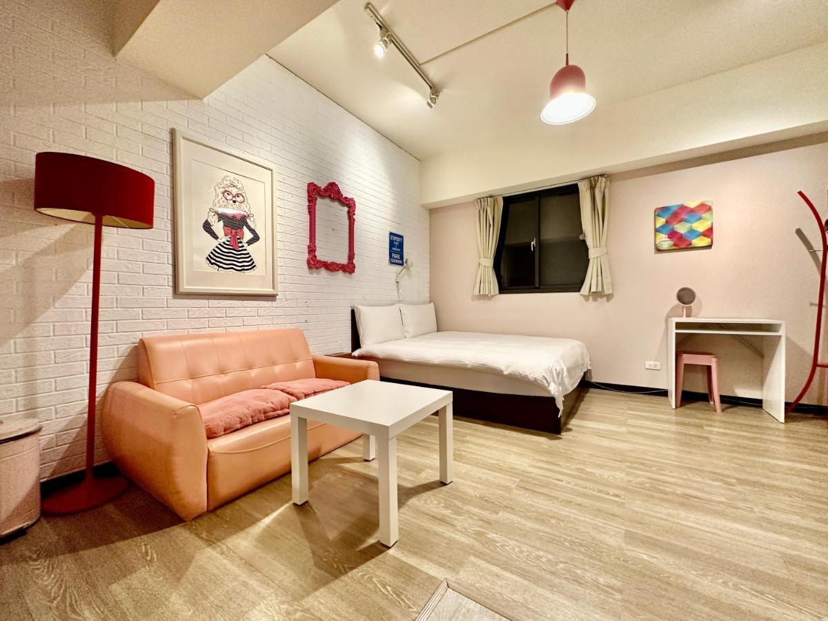 御旅 Inn Taichung Exteriör bild