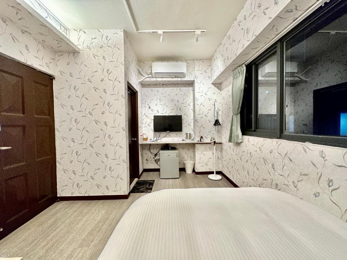御旅 Inn Taichung Exteriör bild