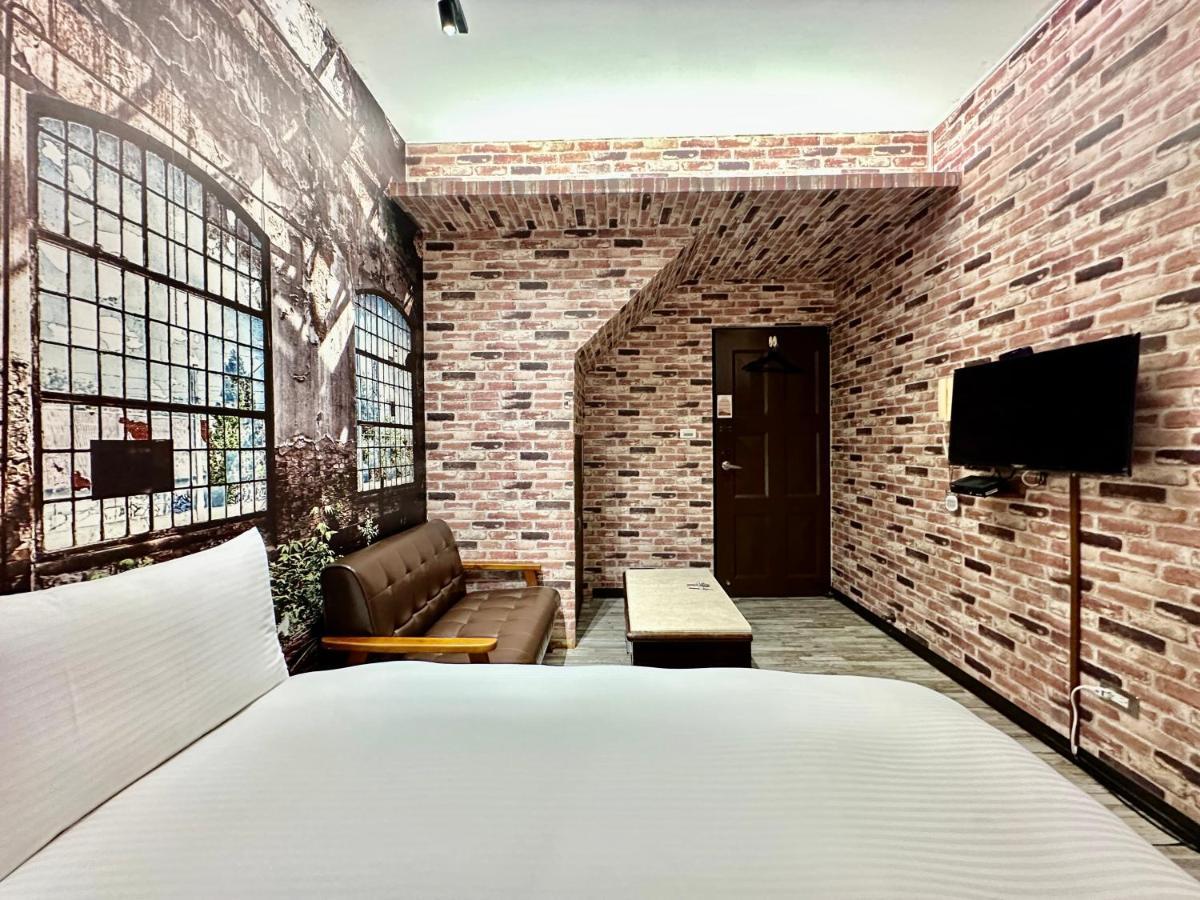 御旅 Inn Taichung Exteriör bild