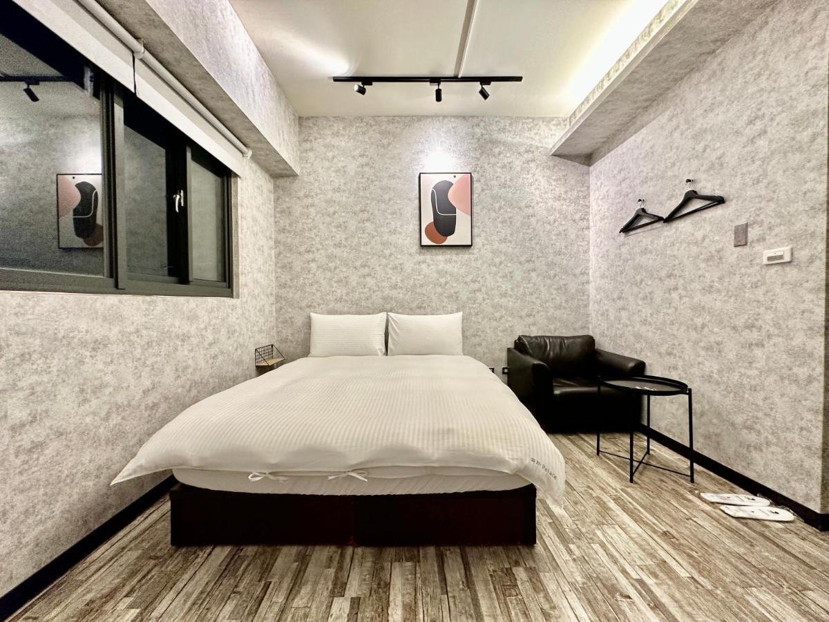 御旅 Inn Taichung Exteriör bild