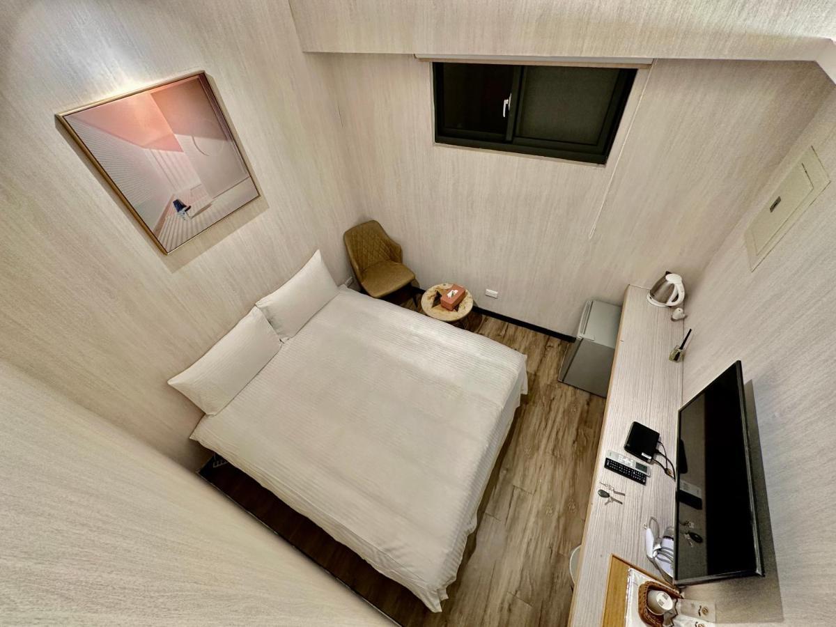 御旅 Inn Taichung Exteriör bild