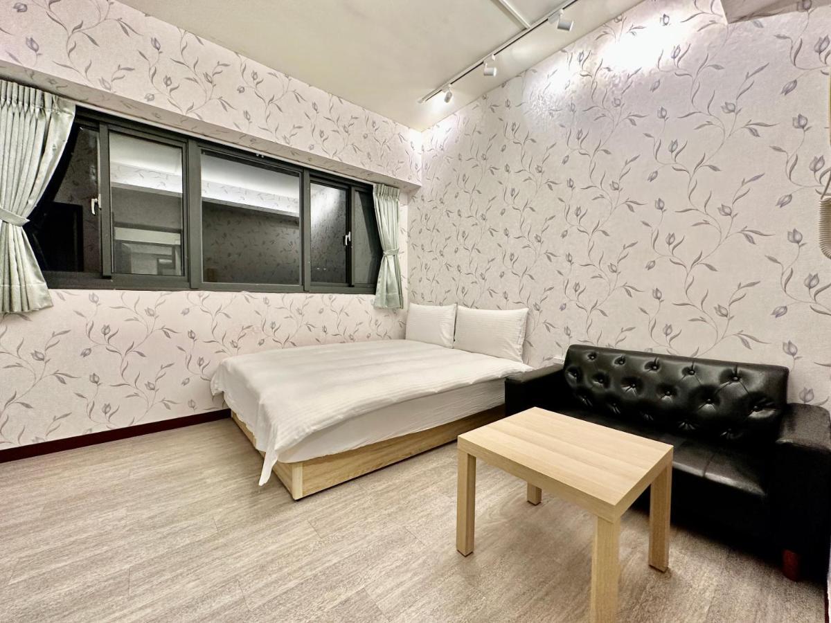 御旅 Inn Taichung Exteriör bild